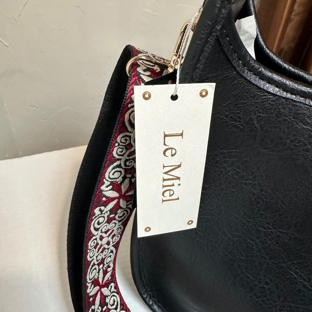 Le Miel Black Vegan Leather Crossbody Messenger Bag Embroidered Guitar Strap NEW - Picture 9 of 15